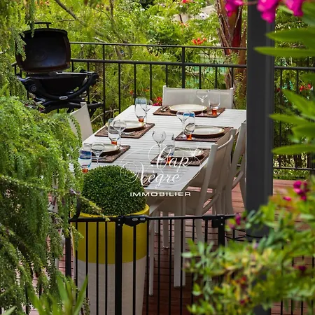 Somptueuse Classee 4 Etoiles Avec Piscine Et Jardin Vue A Cavaliere Villa Le Lavandou