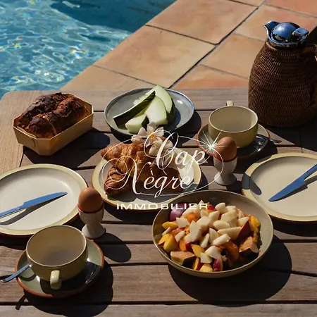 Villa Somptueuse Classée 4 étoiles Avec Piscine Et Jardin Vue à Cavalière *